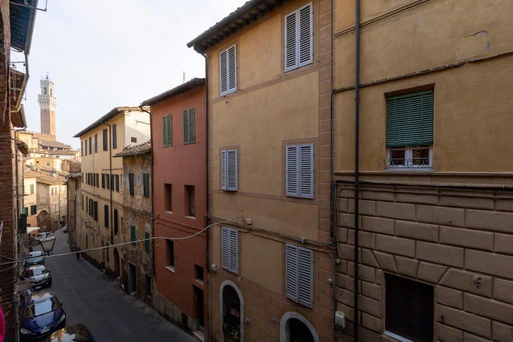Casa Onda - Nel Cuore Della Contrada Сиена Экстерьер фото
