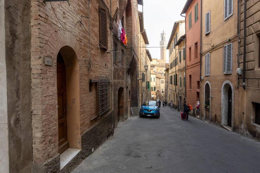 Casa Onda - Nel Cuore Della Contrada Сиена Экстерьер фото